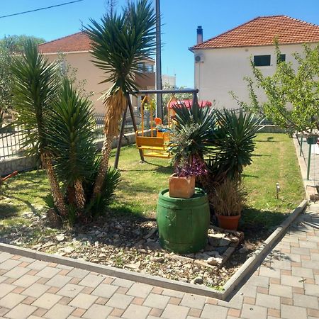 Apartmani Goga Biograd Na Moru Exterior foto