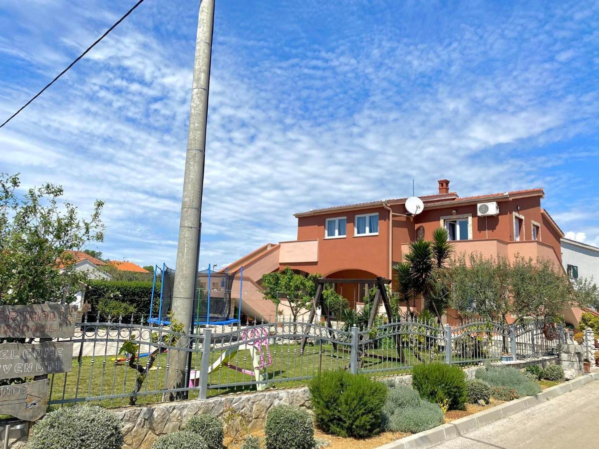 Apartmani Goga Biograd Na Moru Exterior foto