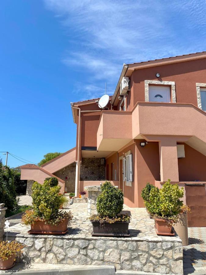 Apartmani Goga Biograd Na Moru Exterior foto