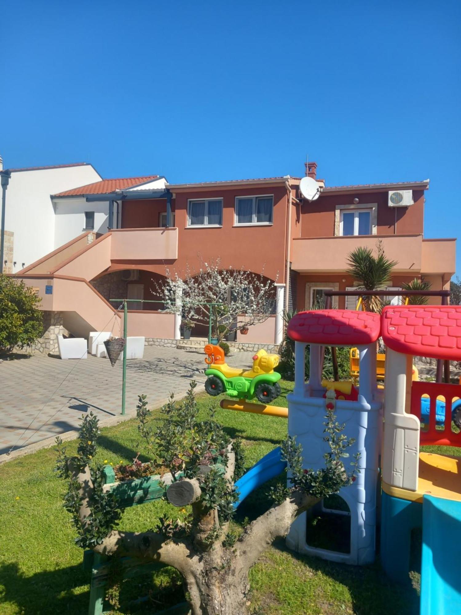 Apartmani Goga Biograd Na Moru Exterior foto